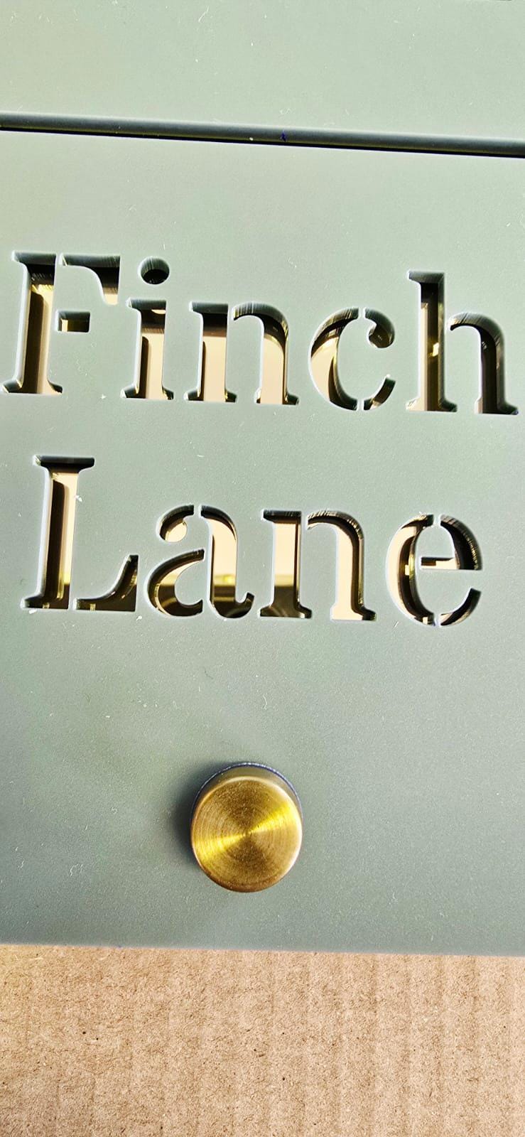 Personalised House Sign Pine Green & Mirror Gold Address Plaque Vertical House Number Sign Modern Acrylic Door Sign UK
